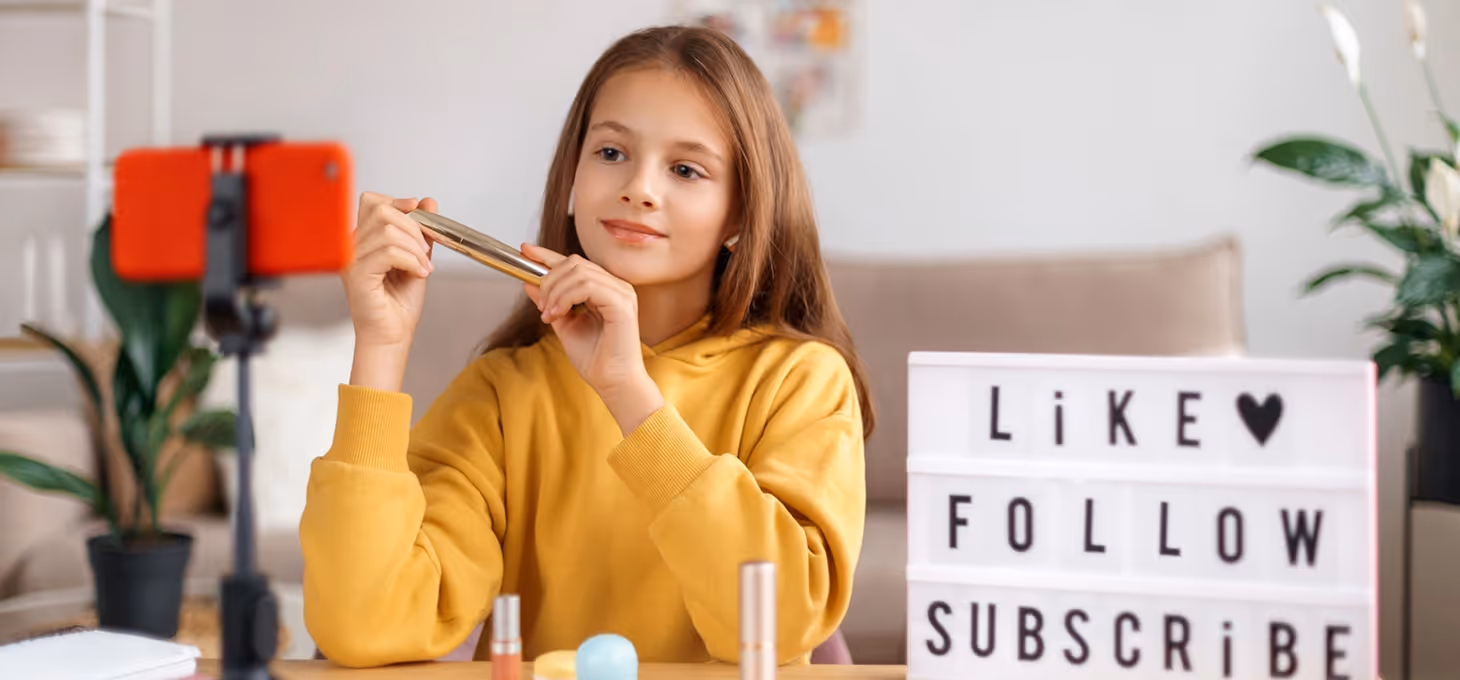  Kid influencer recording a video