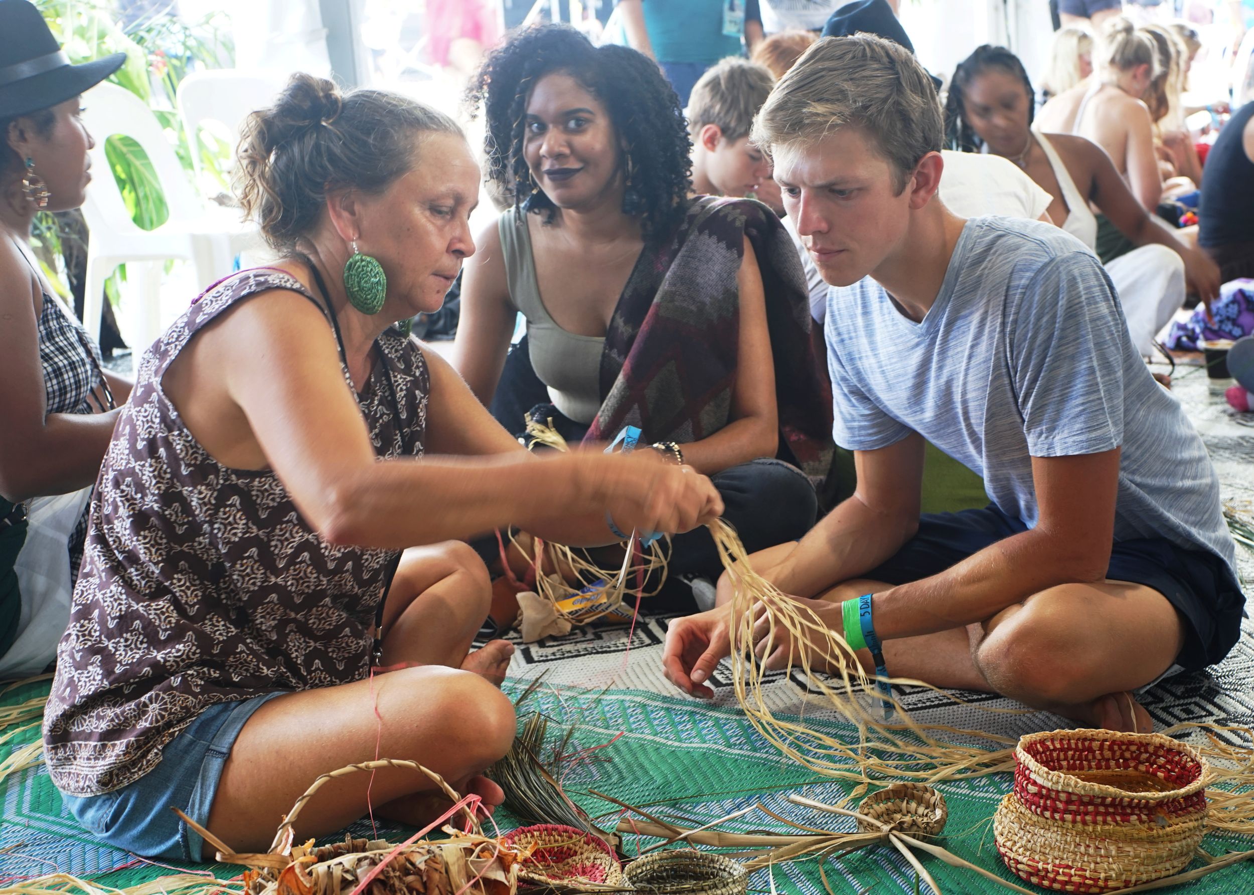 Weaving Culture and Community: Makers Club Debuts at Byron Beachside Market