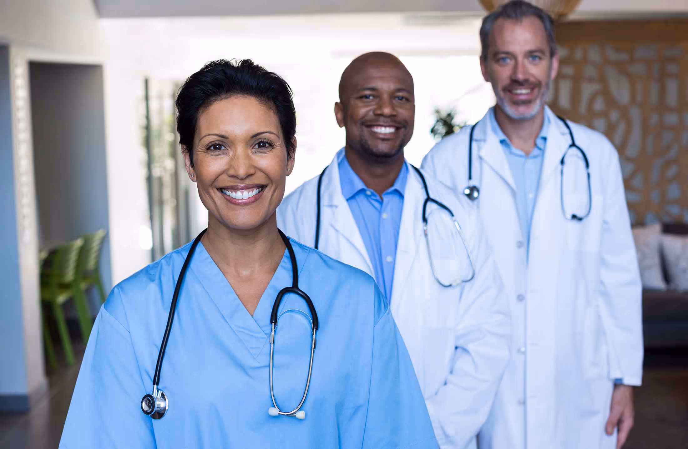 Afinal, qual especialista da Medicina ganha mais?