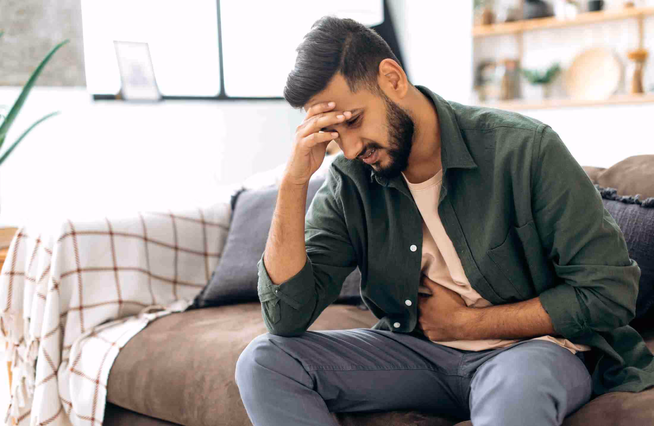 Dor de estômago: quais podem ser as possíveis causas