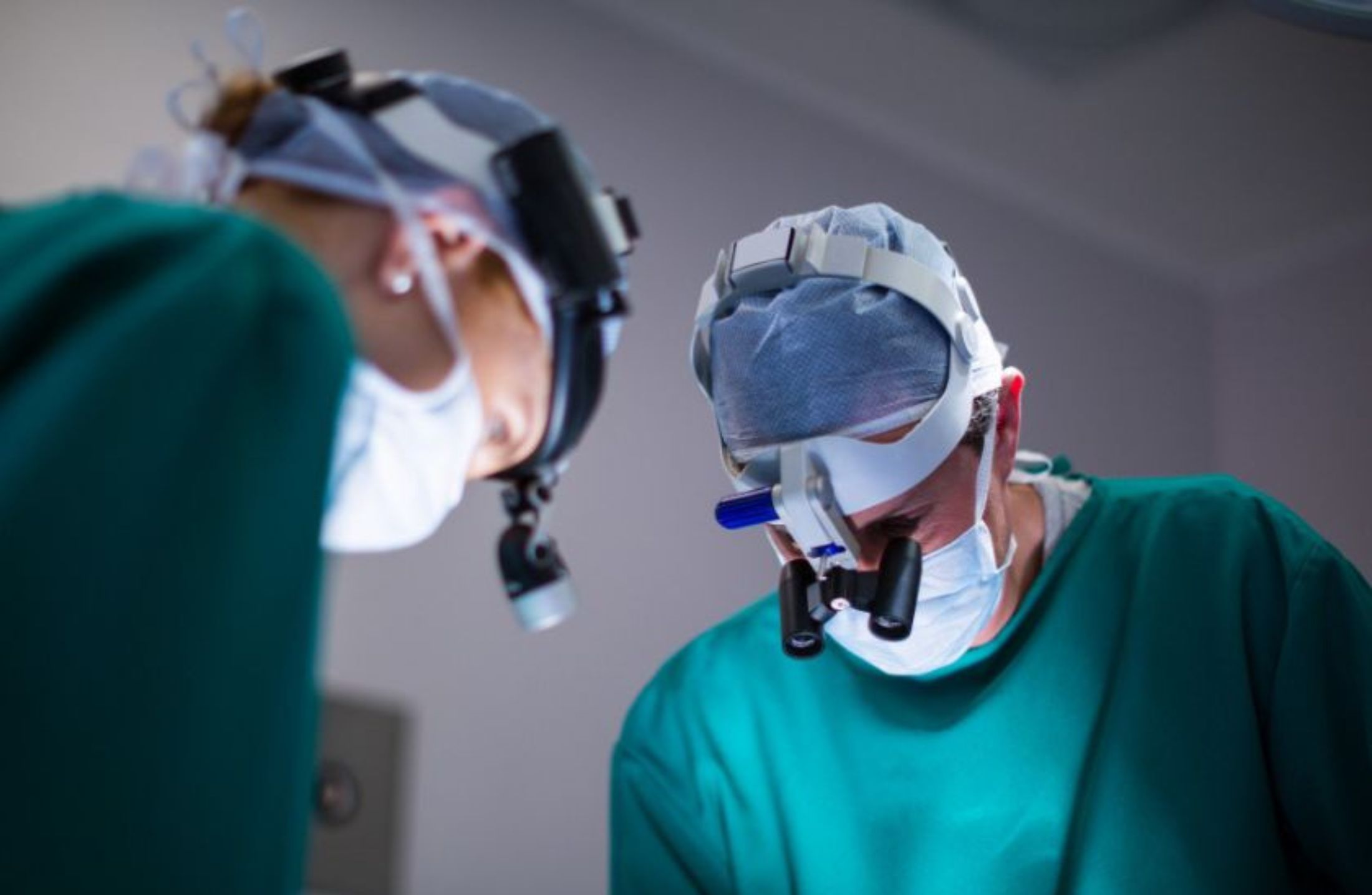 Como funciona a cirurgia de correção de miopia severa?