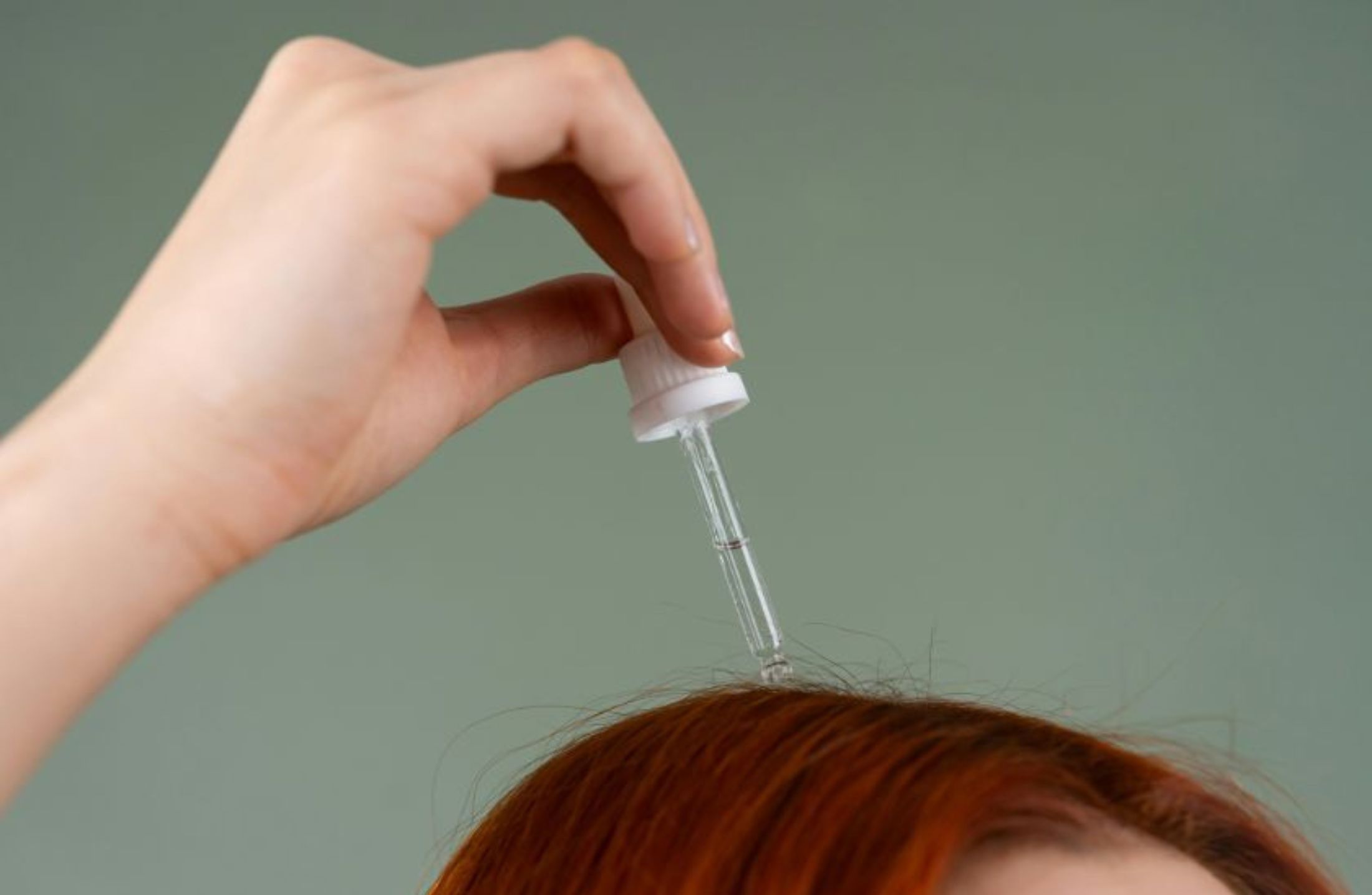 Minoxidil: como usar, quando esperar resultados e quais são os efeitos secundários