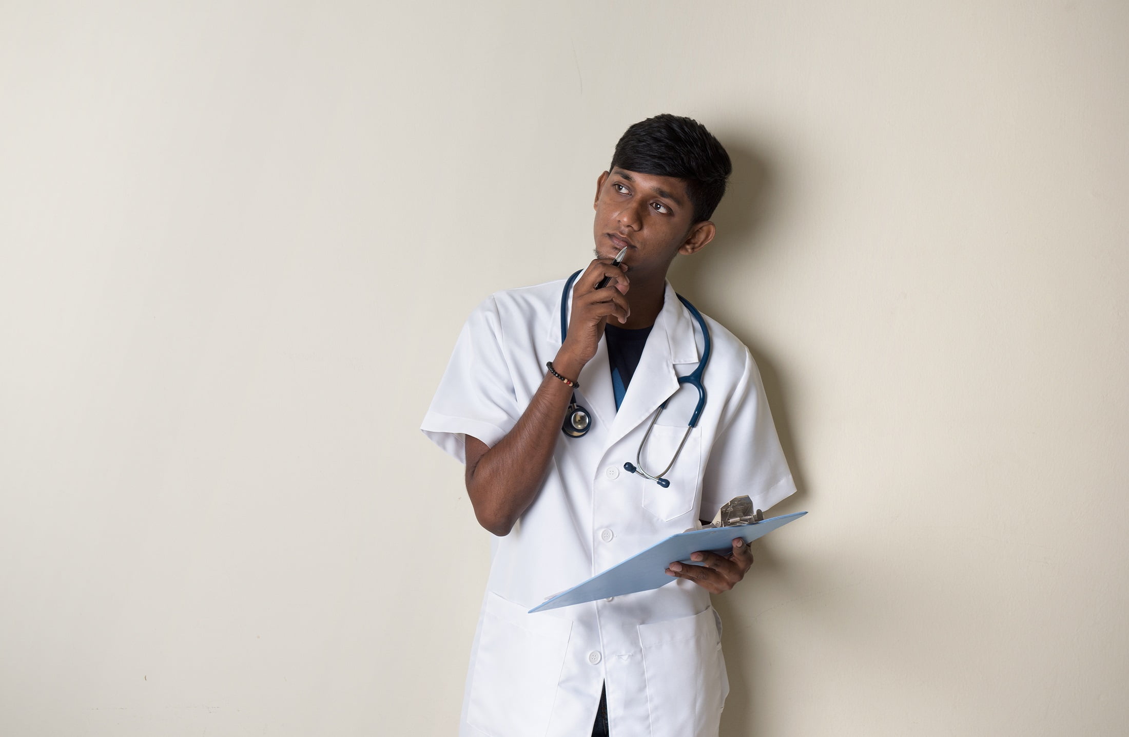 Afinal, seu curso de Medicina tem autorização do MEC para funcionar?