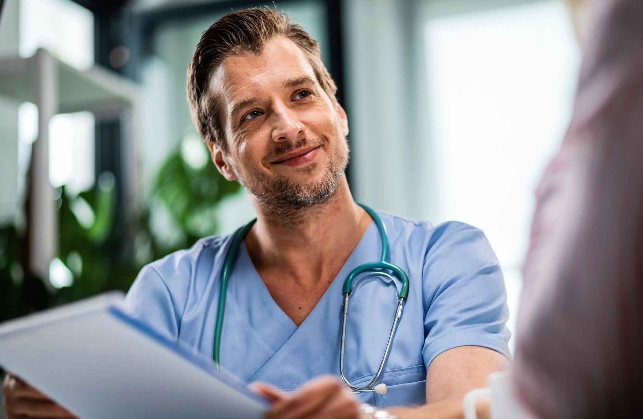 Quais são os maiores desafios da carreira médica no Brasil hoje?