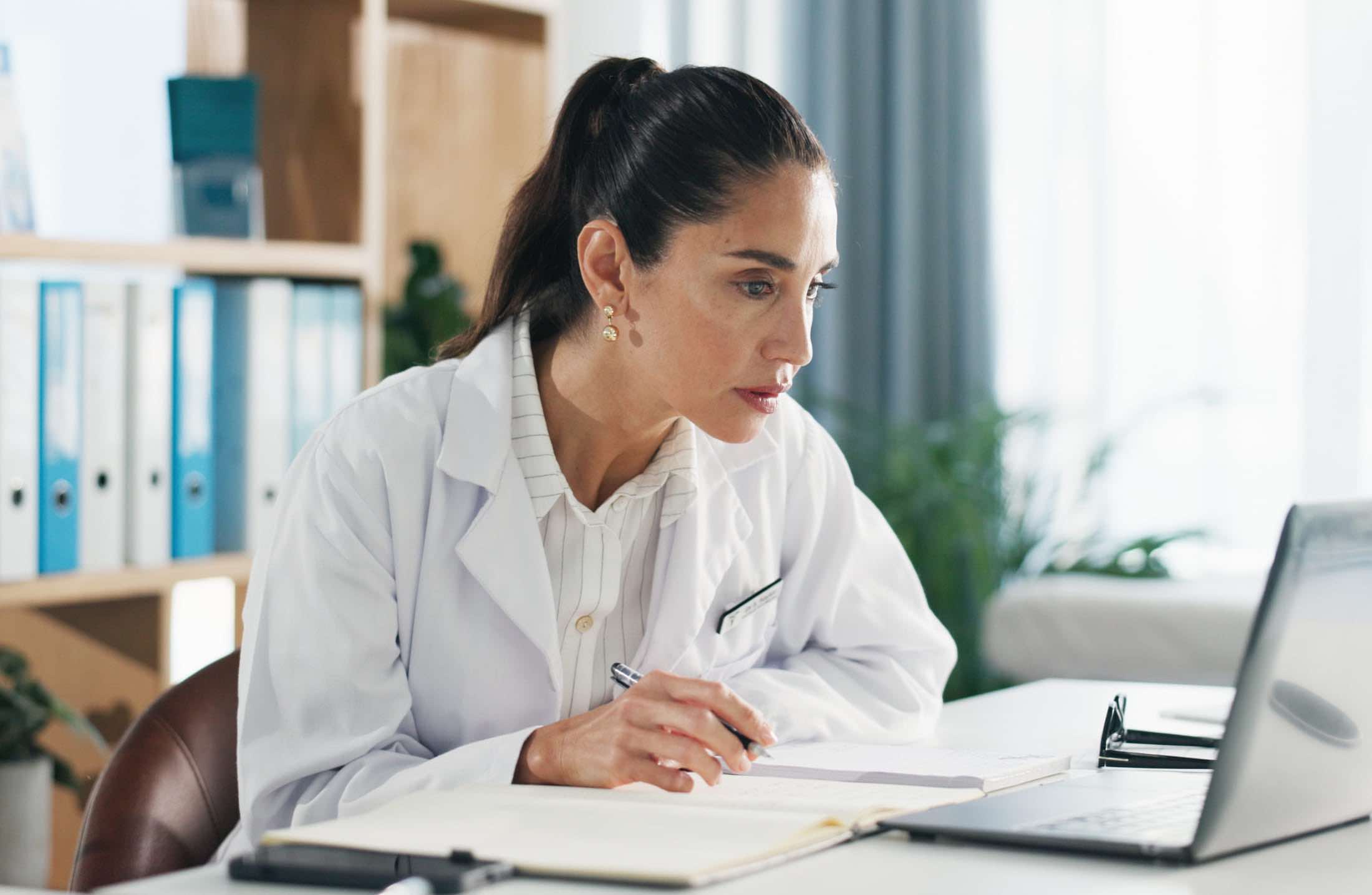 Como montar um currículo Lattes: guia completo para estudantes de Medicina