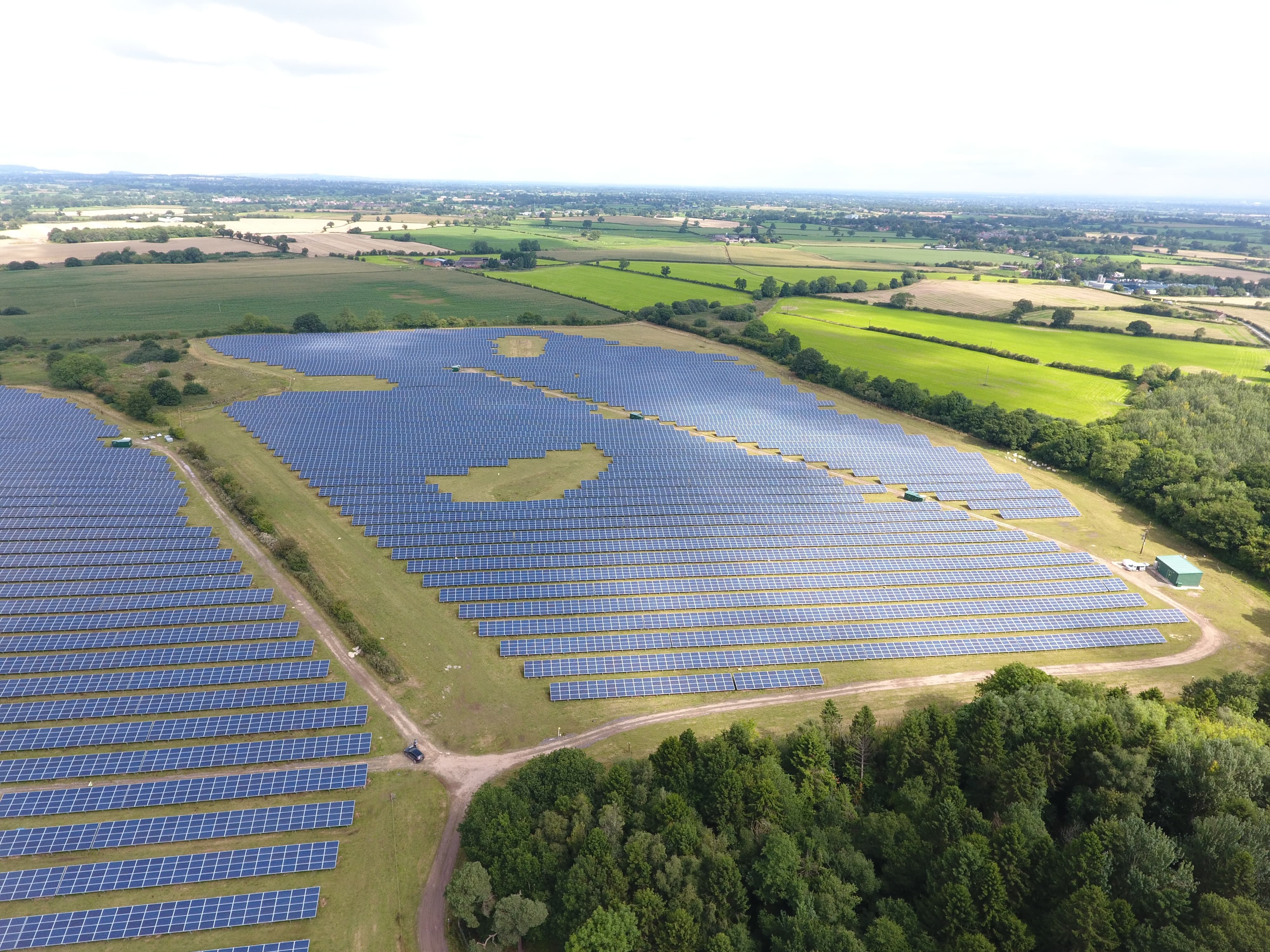 Explore how Sustain Commercial Solar uses Gridcog to model commercial and industrial solar and BESS, turning behind-the-meter flexibility into bankable projects for UK businesses.