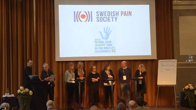 Märta Segerdahl, leg läkare, docent, specialist i anestesiologi och smärtlindring, ordförande Svenska Smärtläkarföreningen, moderator. Gunilla Brodda Jansen, leg läkare, docent, specialist i rehabiliteringsmedicin och smärtlindring, Anki Sandberg, ordförande i brukarförbundet Attention, Christian Simonsberg, leg läkare, specialist i psykiatri och smärtlindring, Pernilla Forssander, leg arbetsterapeut, Annie Anderot, leg fysioterapeut, Louise Frödell, leg psykolog och enhetschef inom neuropsykiatri Louise Frödell, leg psykolog och enhetschef inom neuropsykiatri