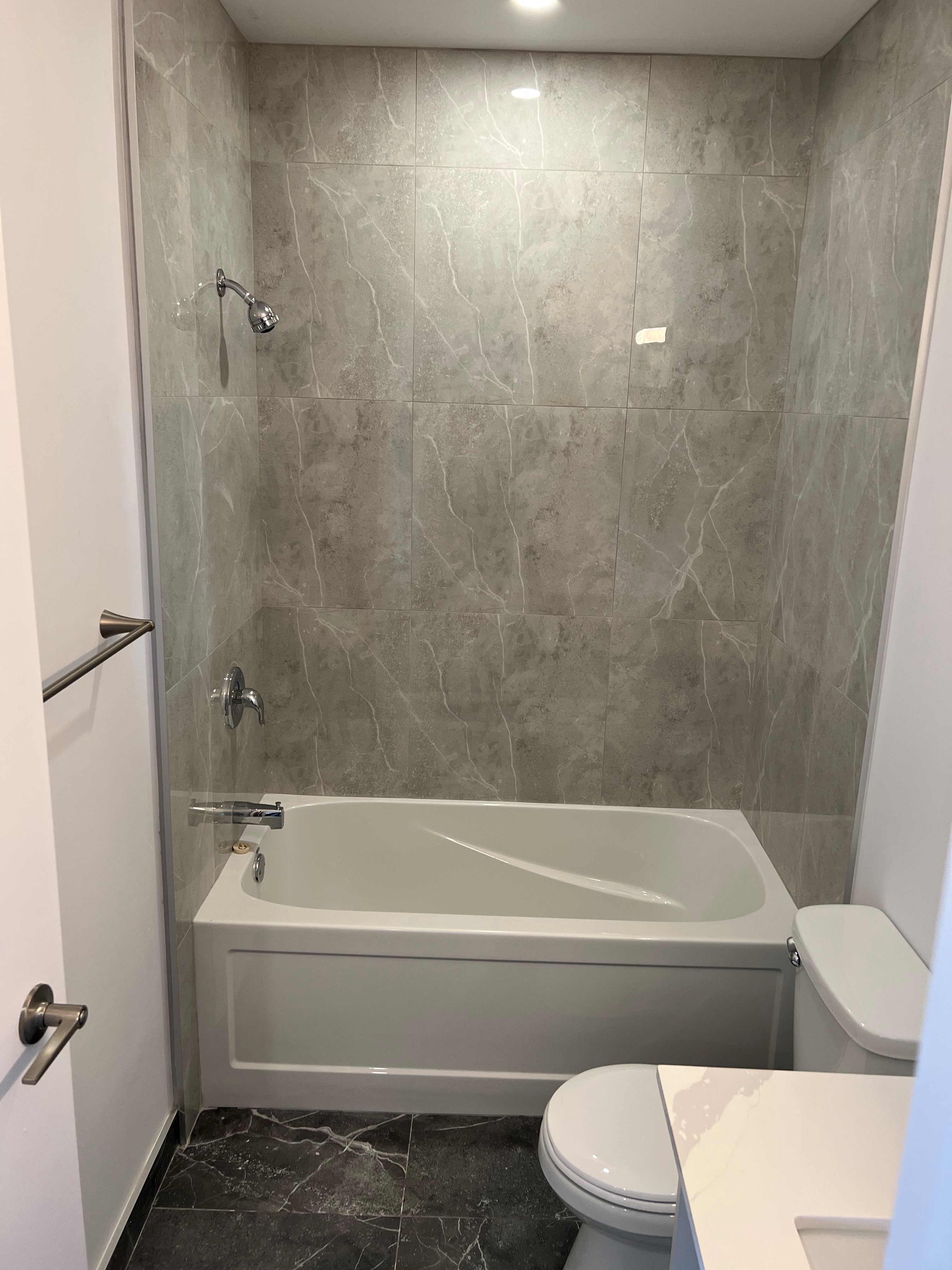 15 De Lourdes, Pointe-Claire, QC H9S 4R1 — photo 3
