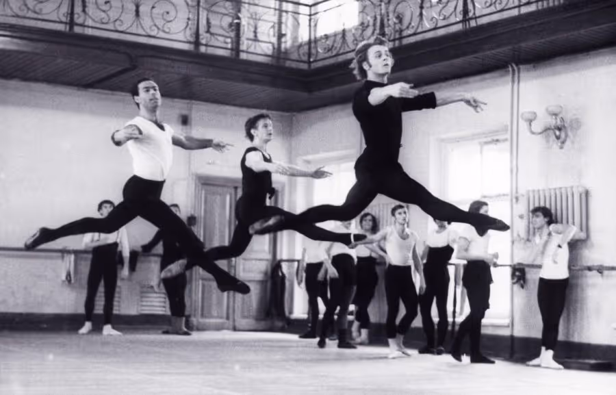 Word renowned Vaganova graduate Michael Baryshnikov