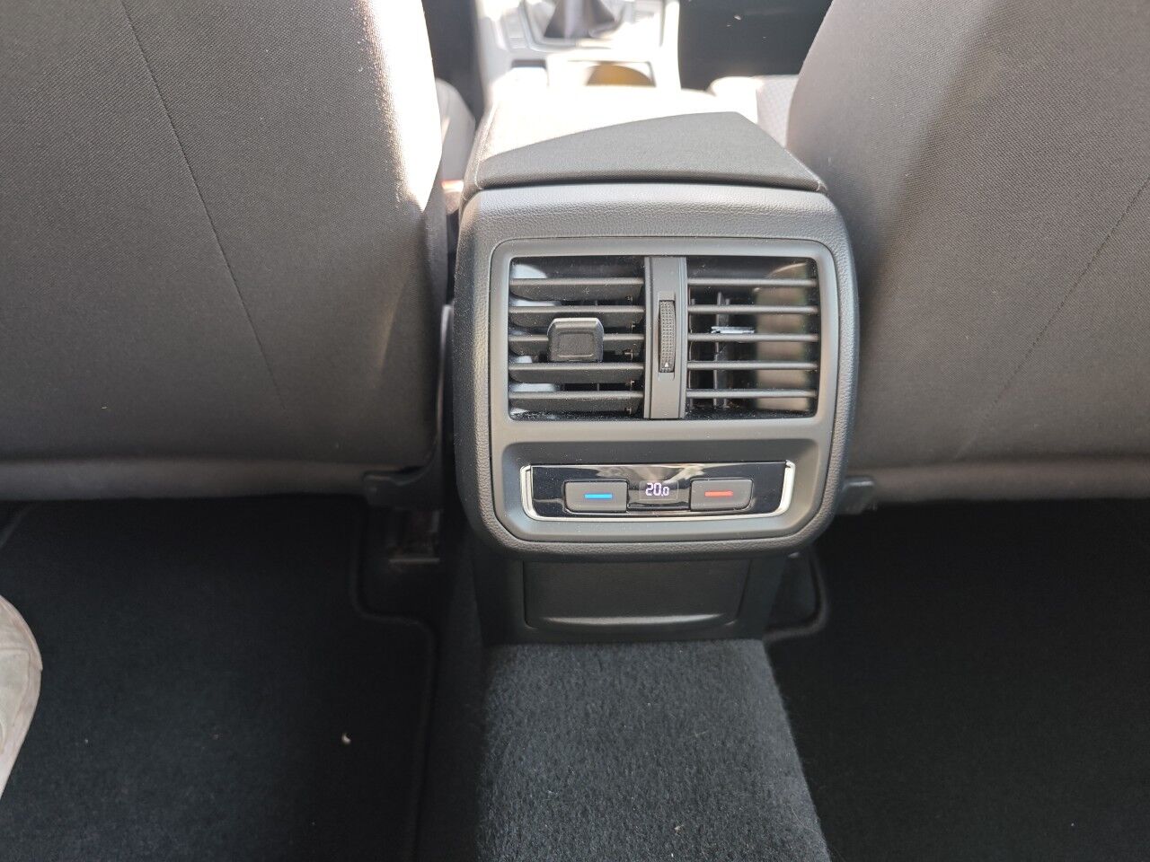 Volkswagen Passat Variant tweedehands - foto 20 - VV Auto