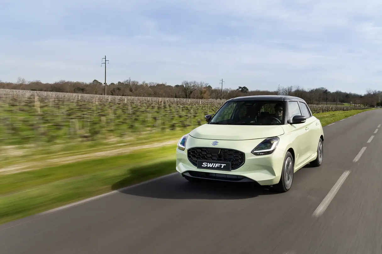 Suzuki Swift - foto 3 - VV Auto
