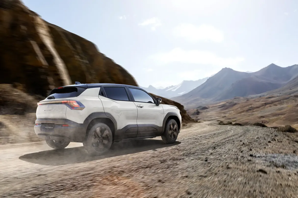 Suzuki E Vitara - foto 6 - VV Auto