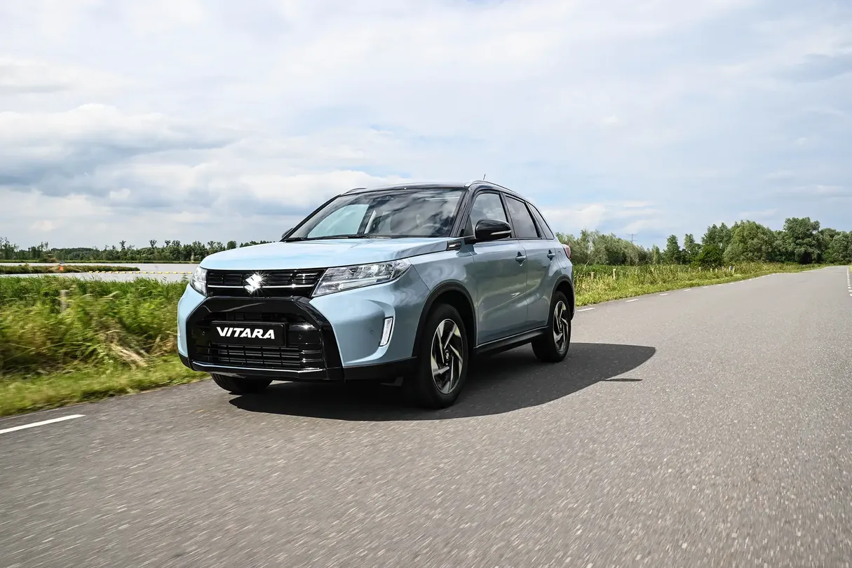 Suzuki Vitara - foto 4 - VV Auto