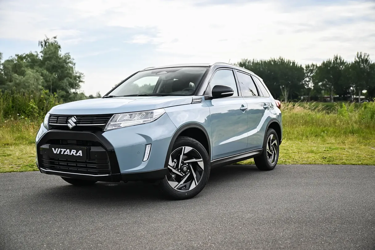 Suzuki Vitara - foto 2 - VV Auto