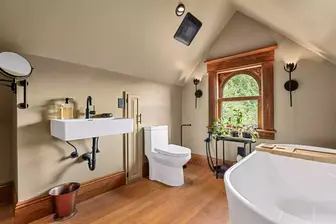 attic bathroom remodel thumbnail
