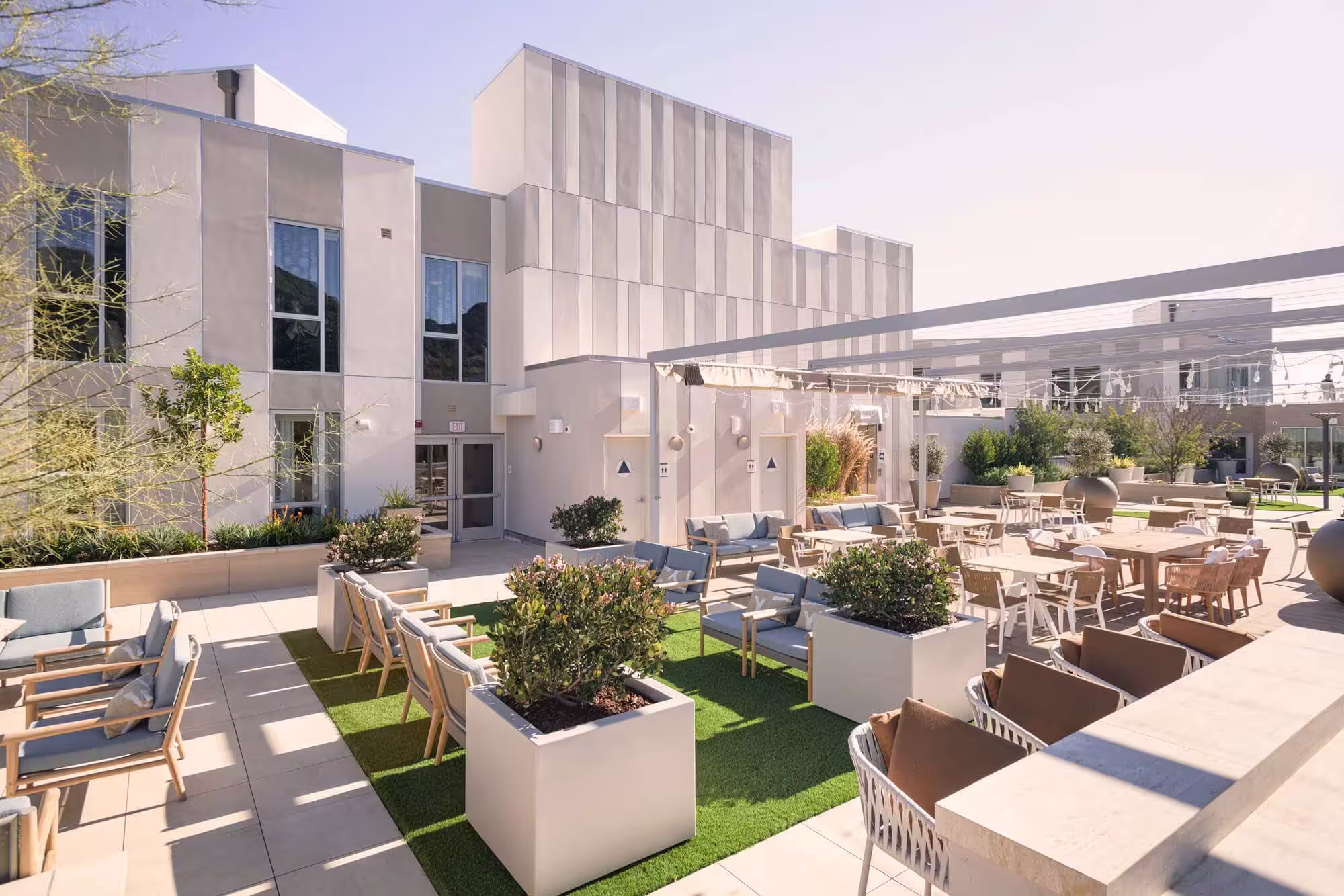 Rooftop gathering space for seniors in Los Angeles