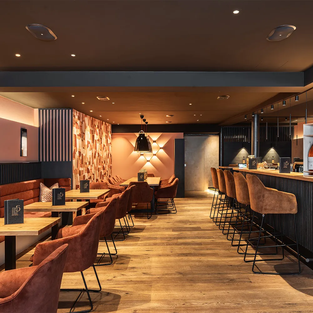 Portfoliobild im Herobereich vom Projekt Architekturfotografie Restaurant L5