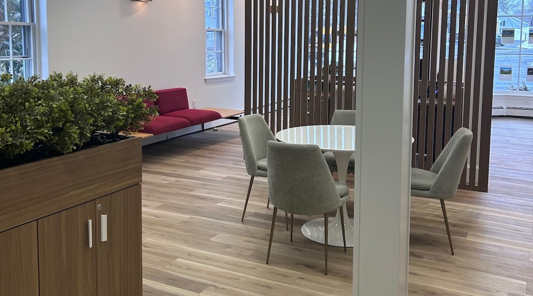 Jack Conway's new office redesigned and re-decorated by Office Gallery International.