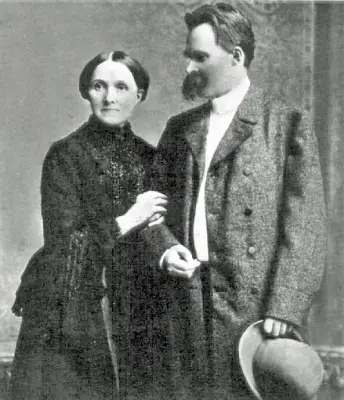 Friedrich Nietzsche ao lado de sua mãe Franziska Oehler