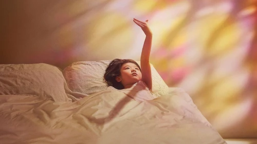 cena de filme 'a garota canhota' da netflix