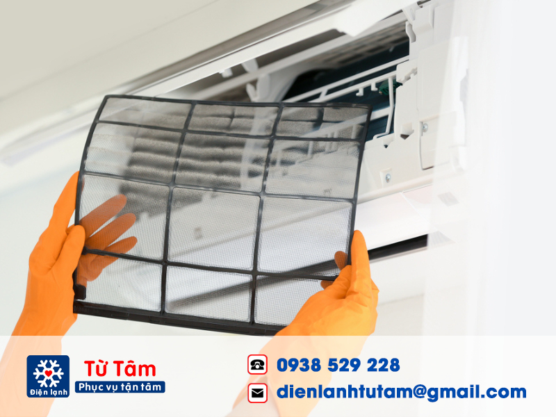 Vệ sinh máy lạnh Hóc Môn thường xuyên giúp máy lạnh hạn chế tối đa các hỏng hóc