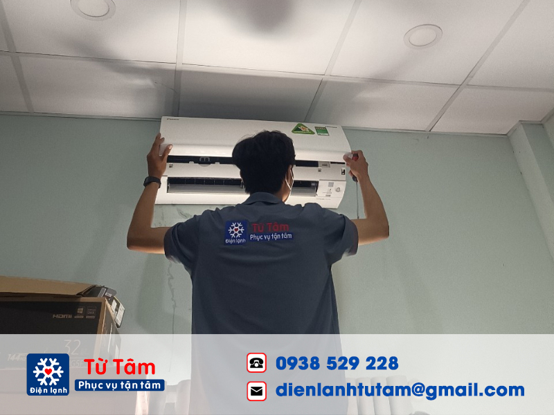 Điện lạnh Từ Tâm là đơn vị vệ sinh và sửa chữa máy lạnh hàng đầu. Với đầy đủ các tiêu chí Nhanh chóng - Hiệu quả - Bảo hành dài hạn - Giá tốt, ngày càng nhiều khách hàng tin dùng dịch vụ của chúng tôi. Hotline: 0938 529 228 Add: 25/8 tổ 7, khu phố 3, đường TA13, P Thới An, Hồ Chí Minh, Thành phố Hồ Chí Minh Website: dienlanhtutam.com