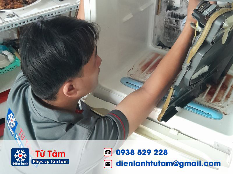 Điện lạnh Từ Tâm là đơn vị sửa tủ lạnh hàng đầu. Với đầy đủ các tiêu chí Nhanh chóng - Hiệu quả - Bảo hành dài hạn - Giá tốt, ngày càng nhiều khách hàng tin dùng dịch vụ của chúng tôi. Hotline: 0938 529 228 Add: 25/8 tổ 7, khu phố 3, đường TA13, P Thới An, Hồ Chí Minh, Thành phố Hồ Chí Minh Website: dienlanhtutam.com