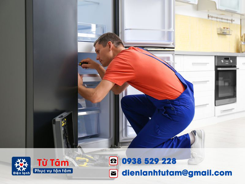Tủ lạnh Hitachi Inverter bị hỏng nặng thì cần liên hệ đơn vị sửa chữa chuyên nghiệp ngay