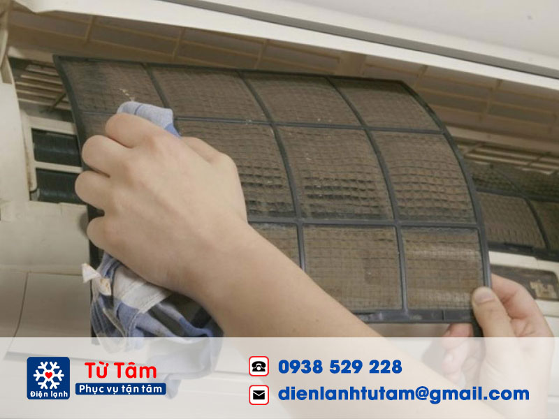 Tại sao cần phải vệ sinh máy lạnh thường xuyên