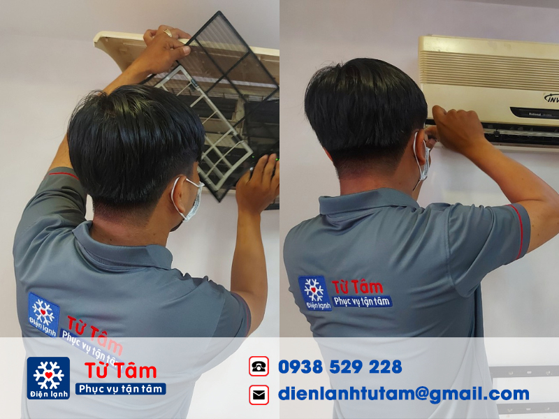 Kỹ thuật viên của Điện lạnh Từ Tâm đang tháo lưới lọc của máy lạnh Samsung ra để vệ sinh