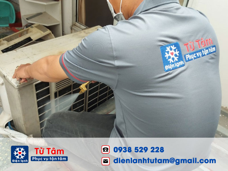 Vệ sinh cục nóng máy lạnh
