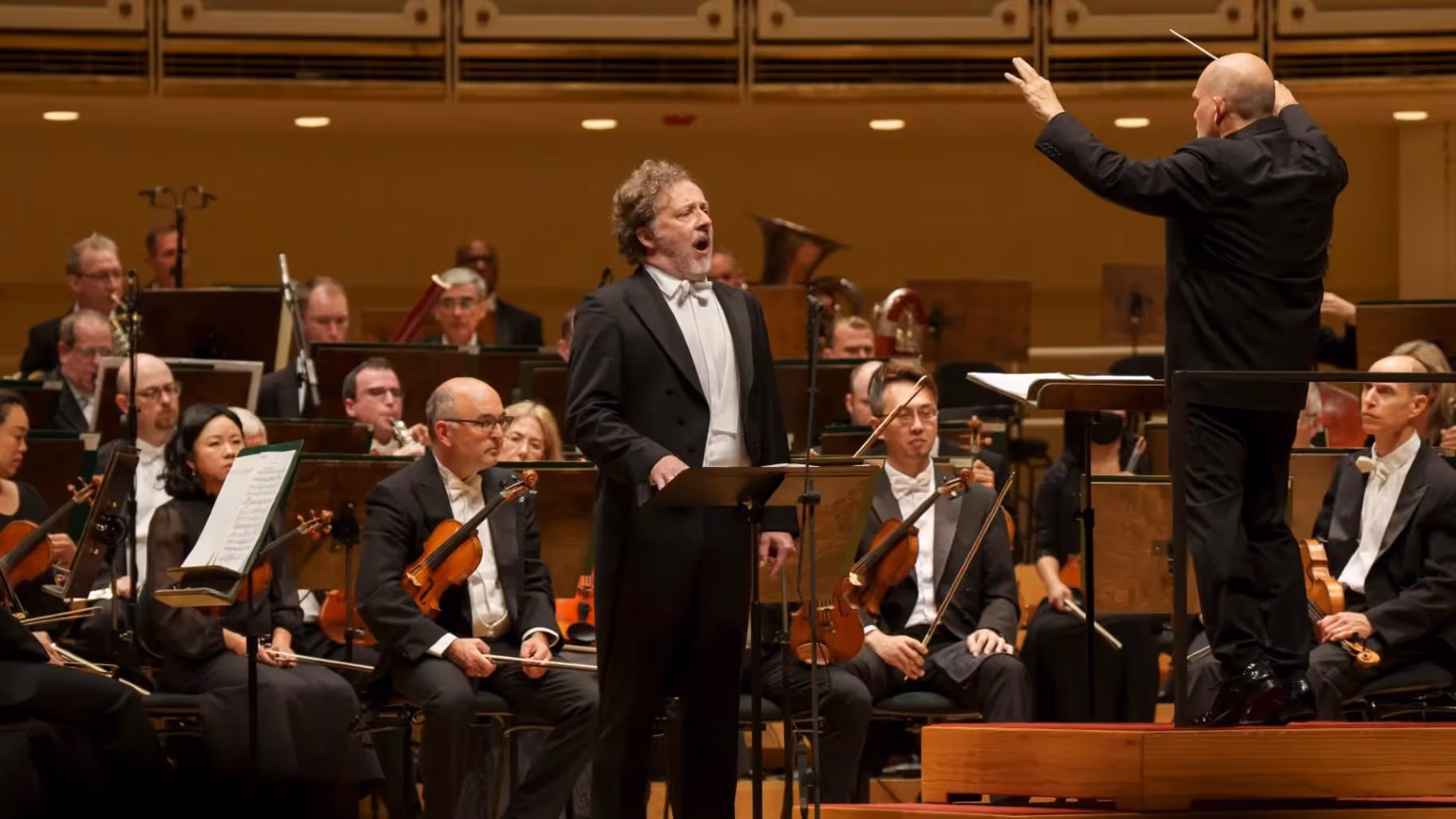 The Chicago Symphony Orchestra in a Mix of Beethoven, Mahler and Nina Shekhar