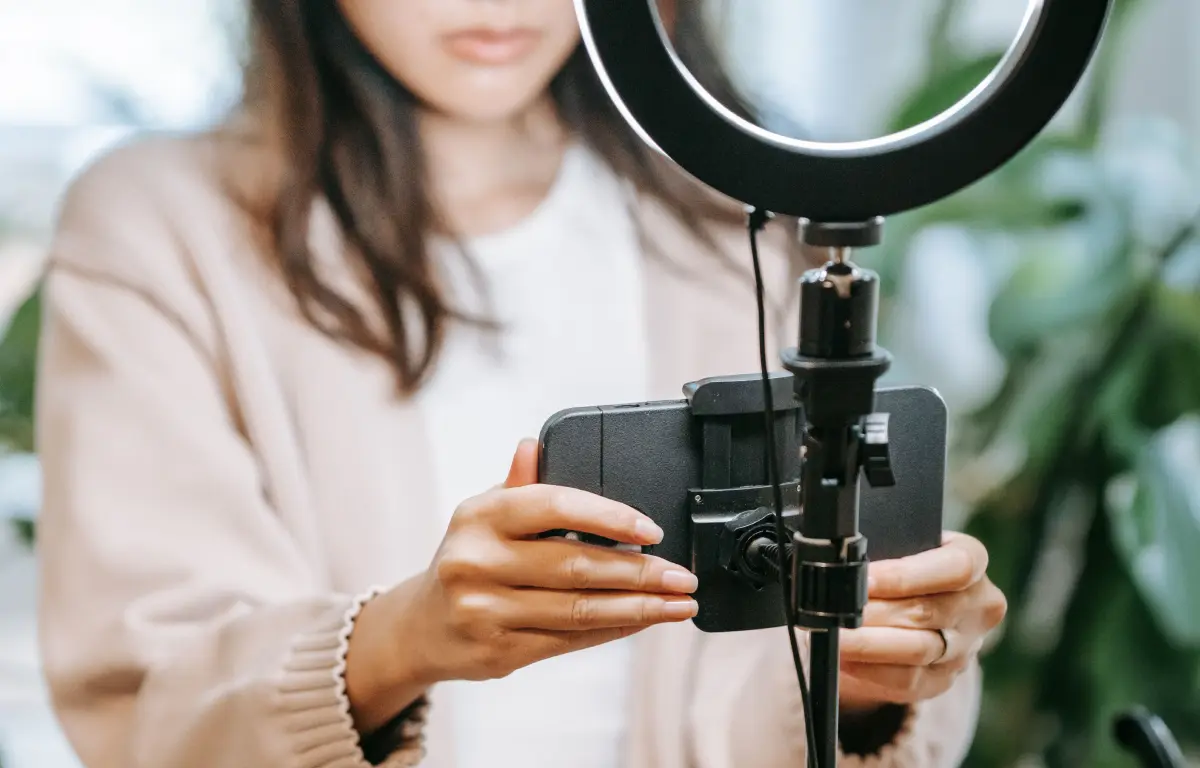 Authentic UGC Ads: How to Brief, Shoot, and Scale Content That Converts