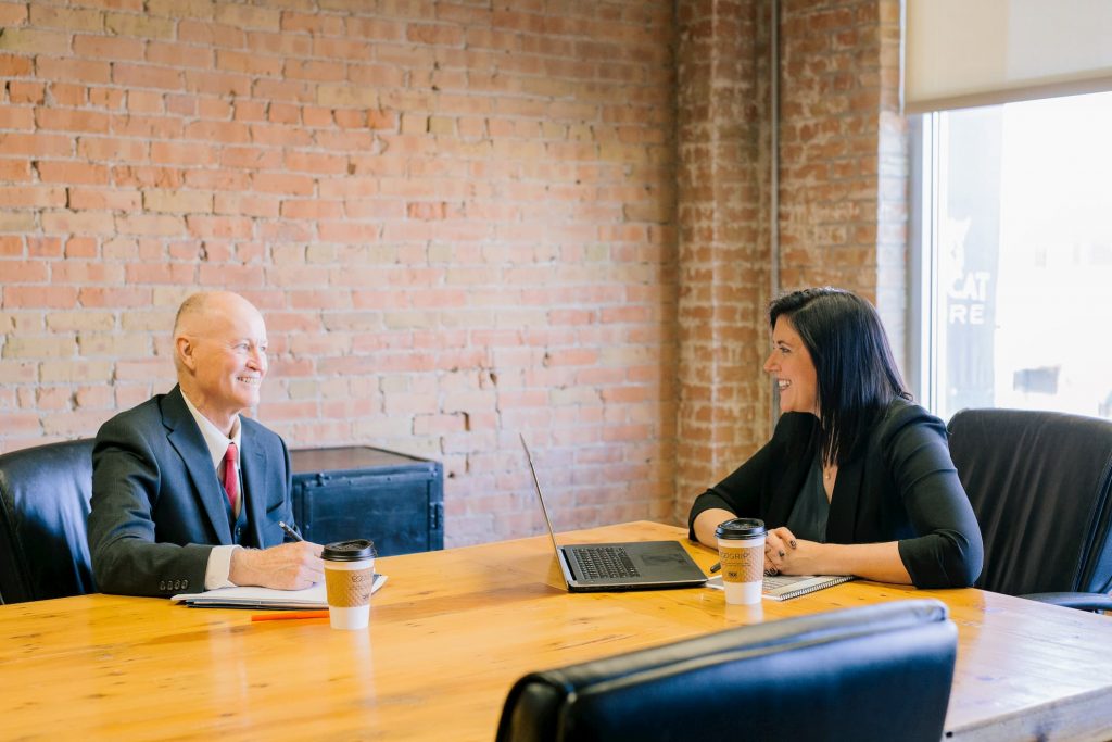 Guía indispensable para ser un buen analista-programador. Reuniones con clientes