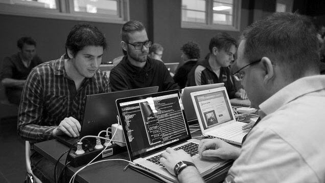 hacer software en español