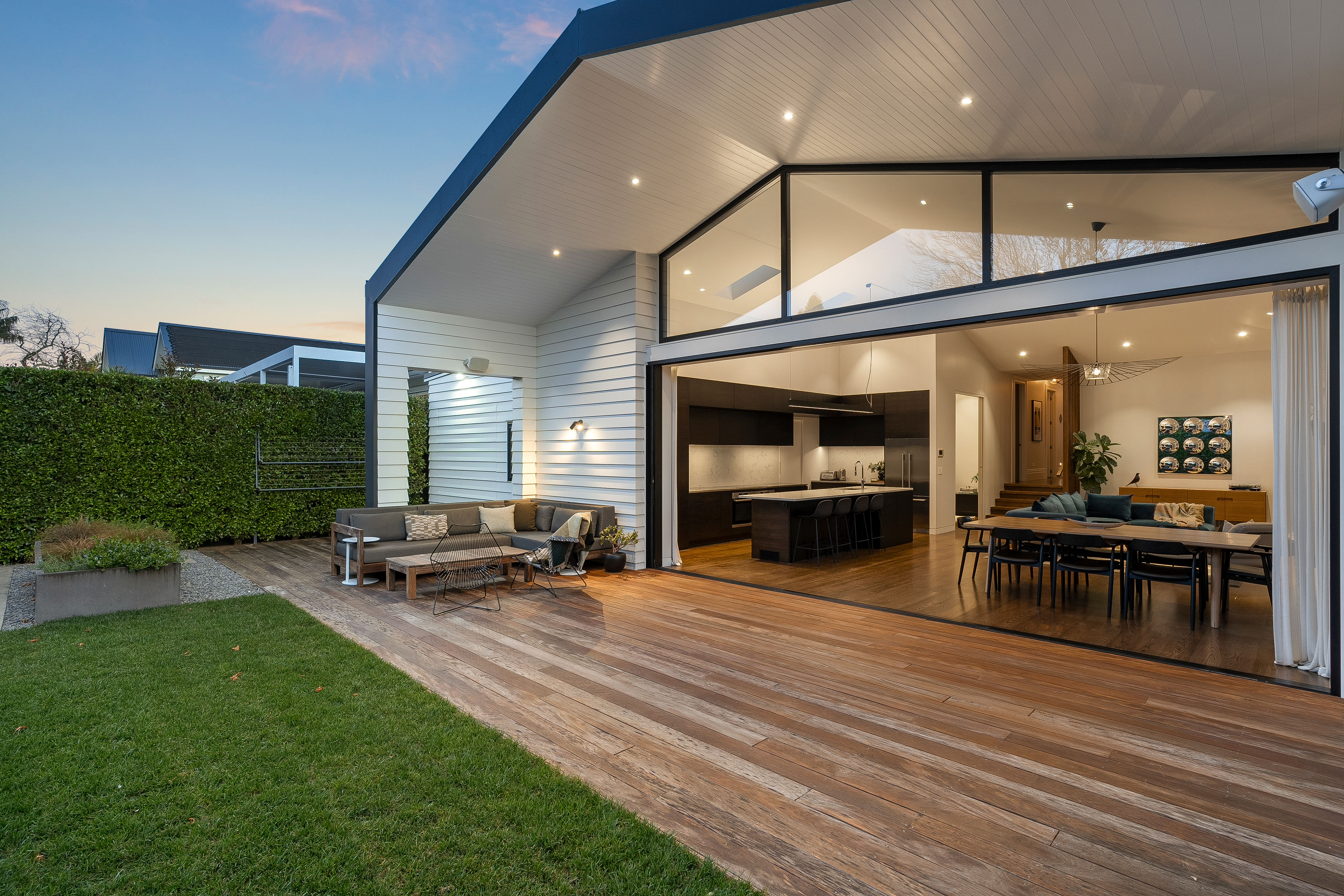 Outside deck with indoor outdoor flow