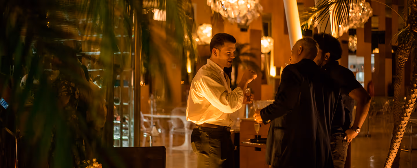 Organización de eventos sociales y de negocios en grupos - Anticavilla