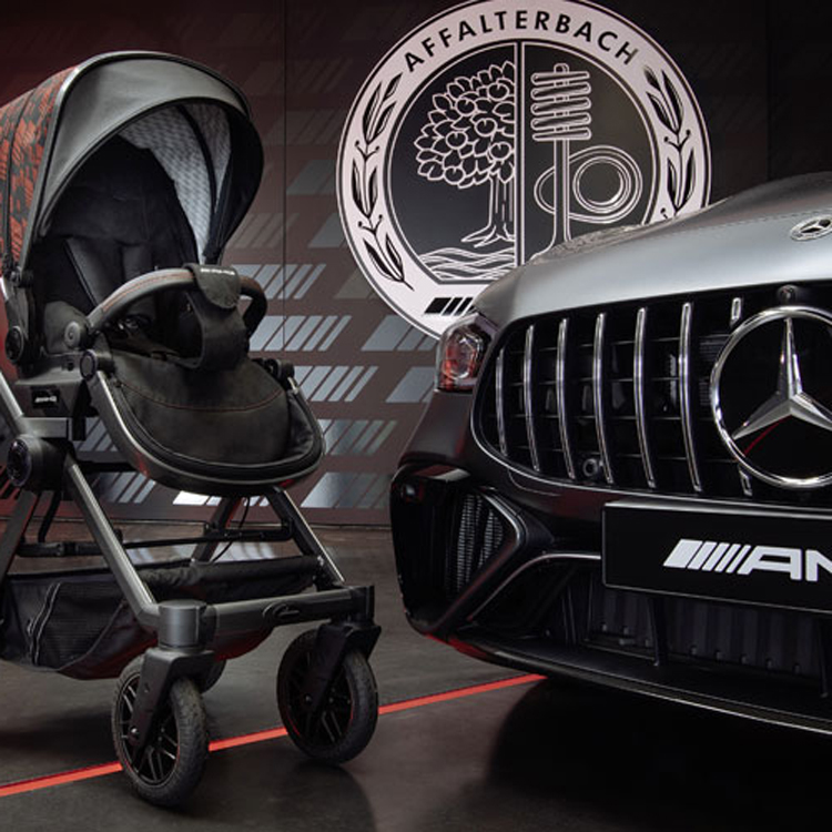 Ein Kinderwagen in Kooperation