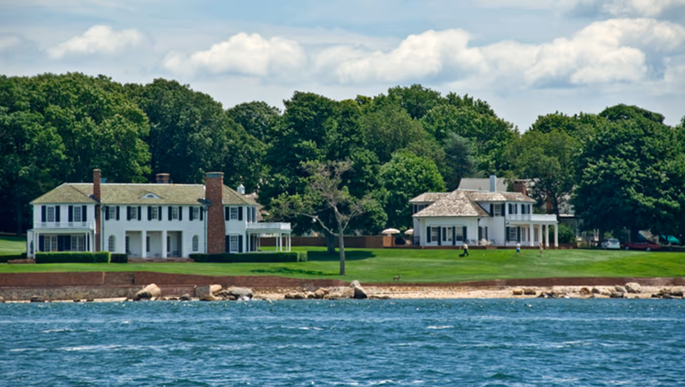 long island ny oceanfront homes - best homeowners insurance in new york concept