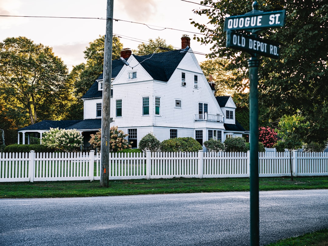 residential street Long Island - cheapest home insurance quote
