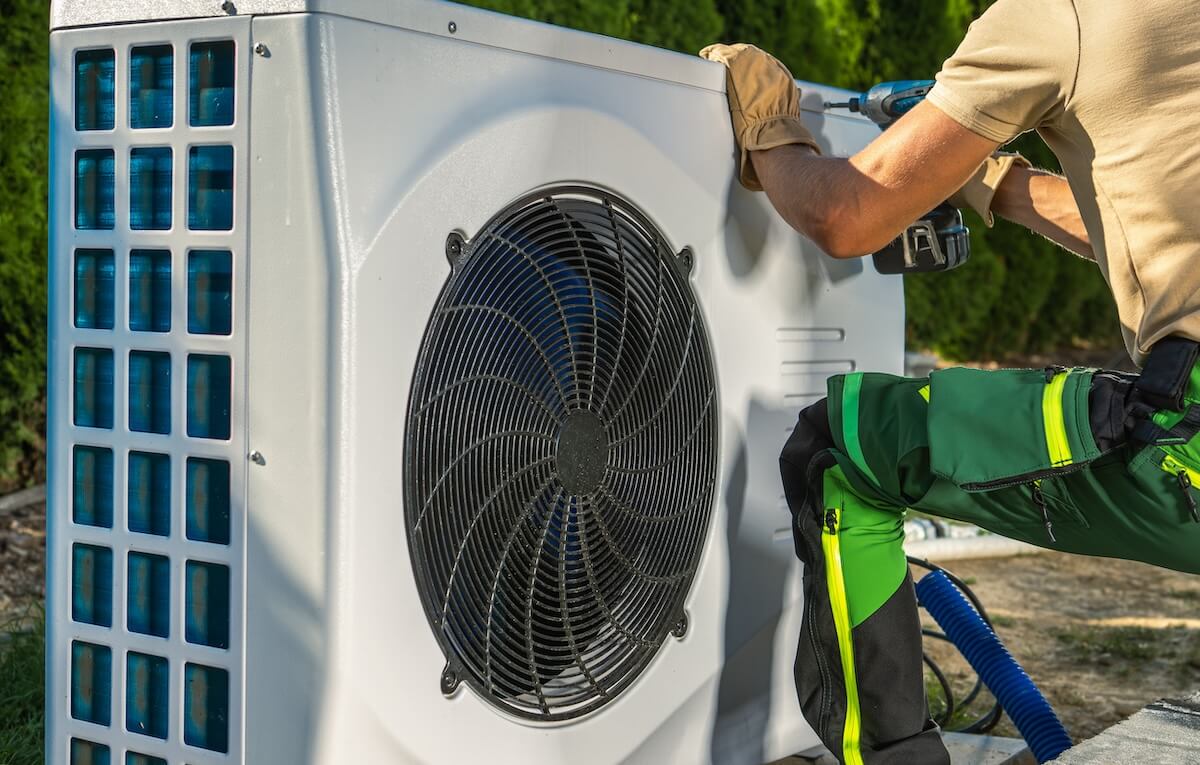 Wärmepumpe wird installiert
