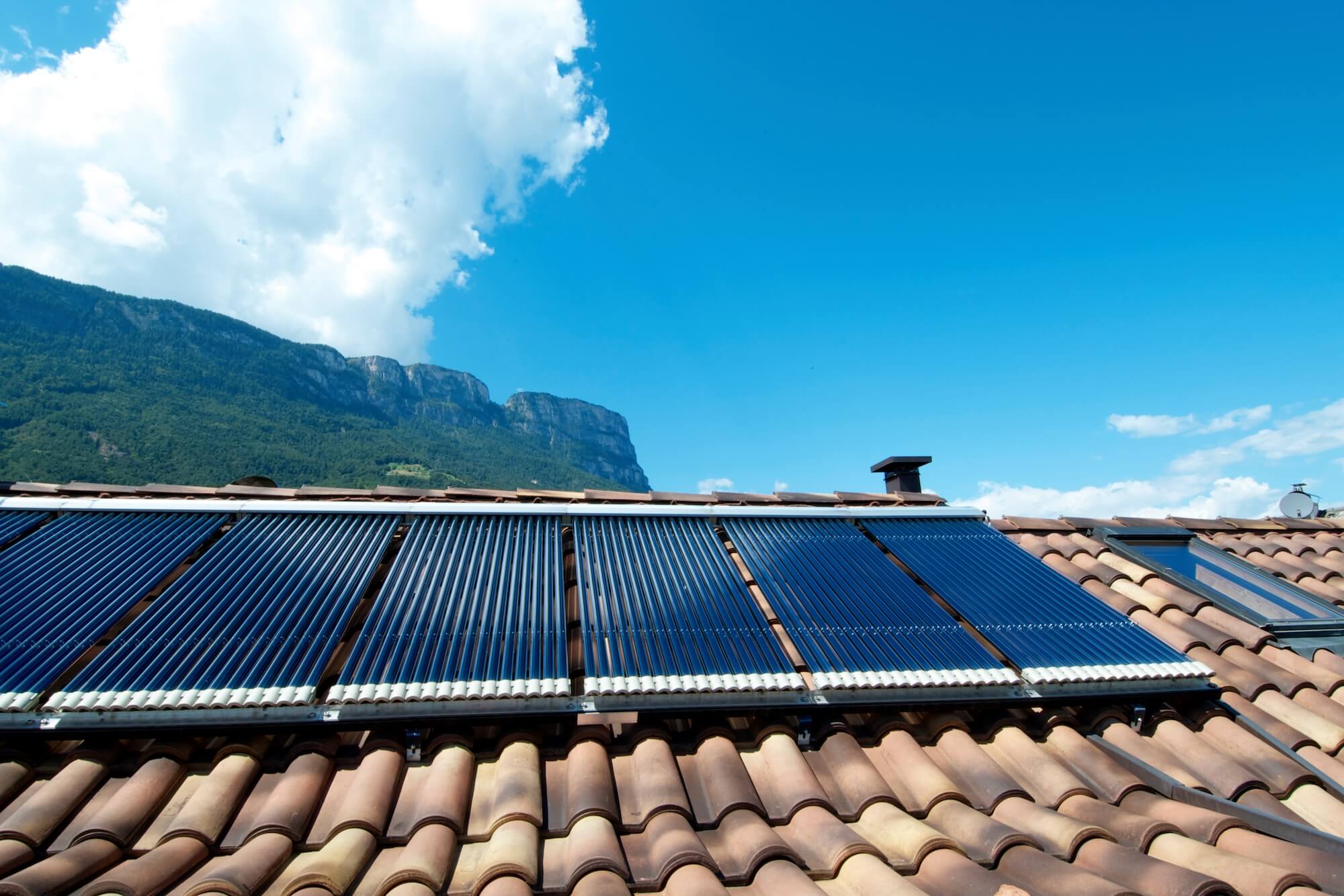 Solarthermie-Anlage auf dem Dach