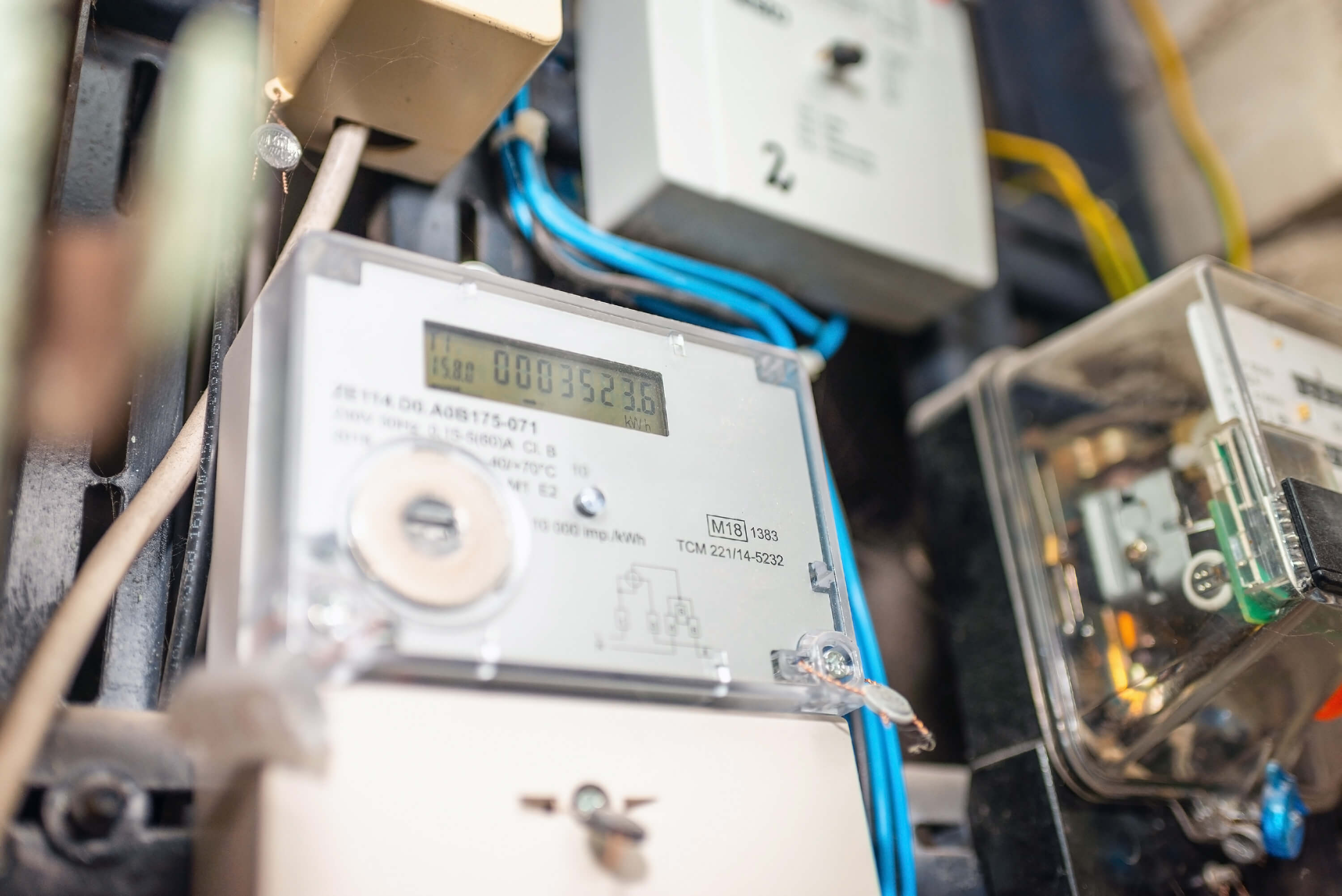 Nahaufnahme eines Smart Meters für einen dynamischen Stromtarif