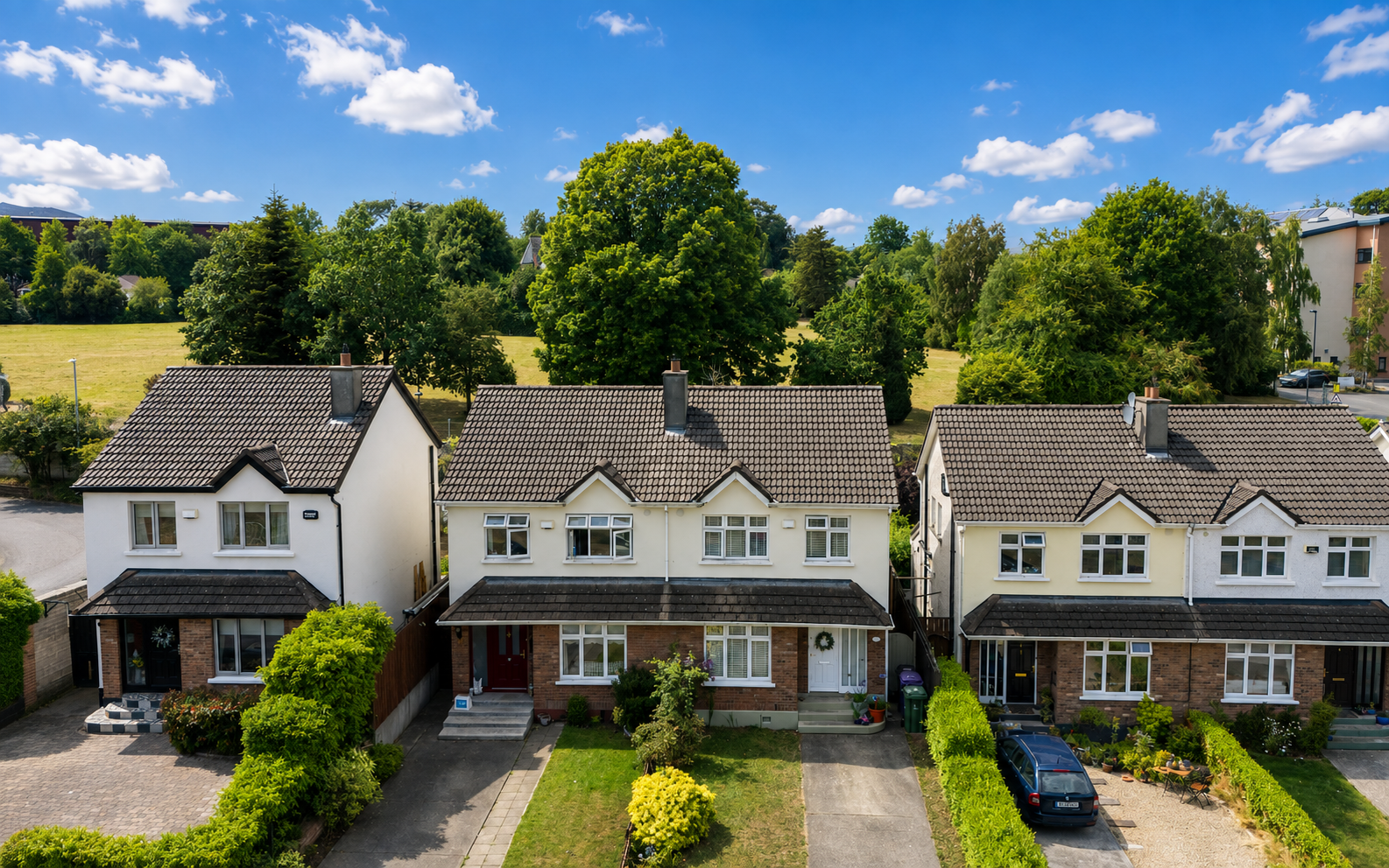 3 The Dale, Brookwood,