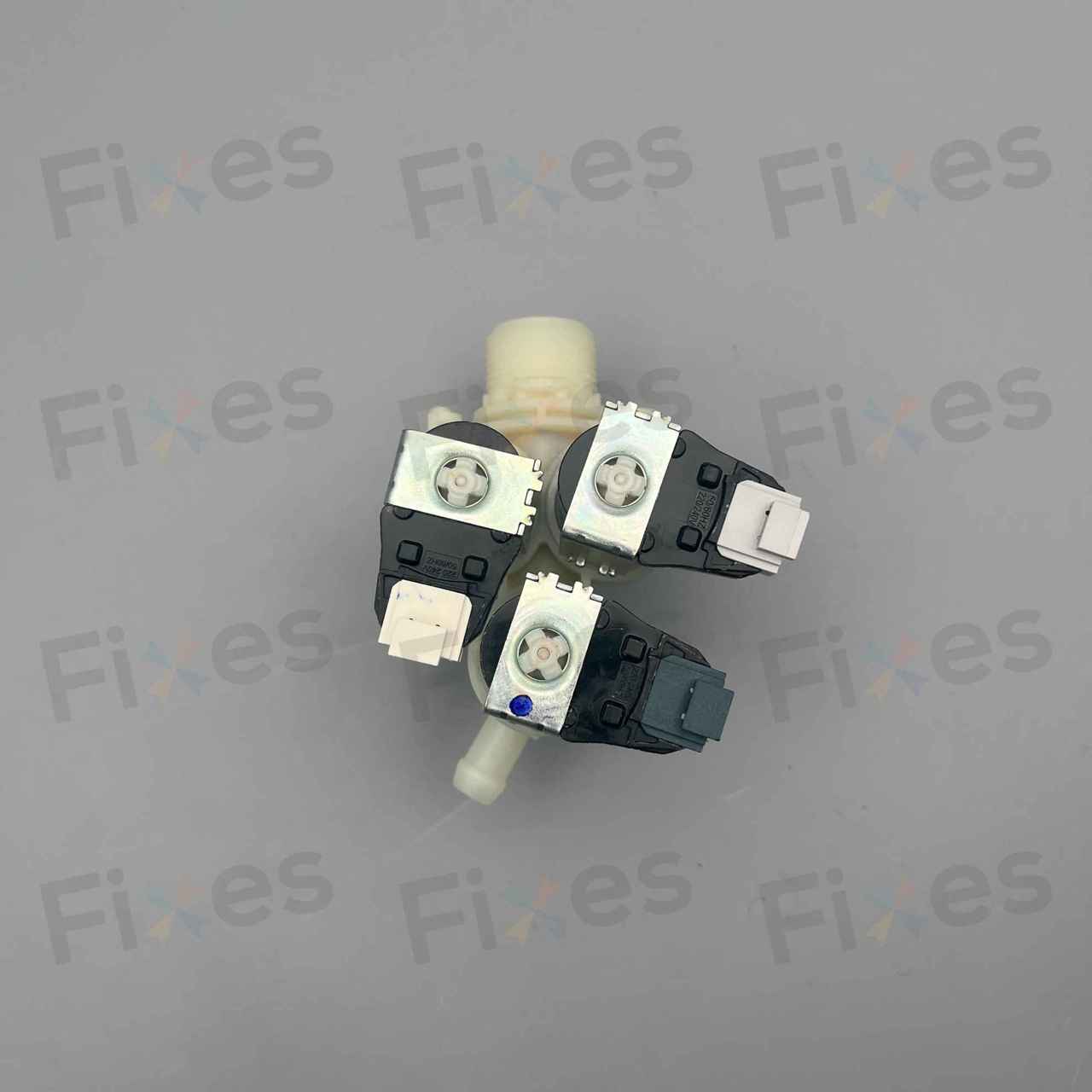 圖1至圖6是新款，圖7至圖13是款，兩款都兼用的。另外這款W014029可以用W014030代替，只要重新接好線插就可以。但相反W014029不適合用於W014030的機款，因為不能輕易改晒三組線插。