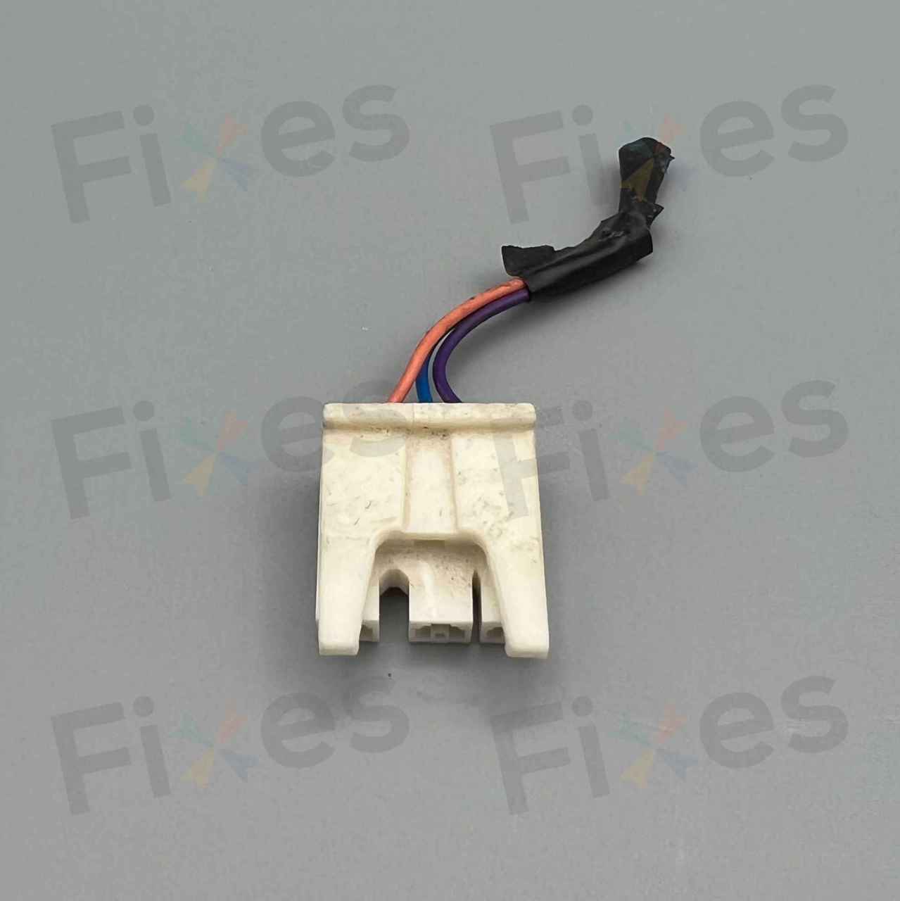 這款線插容易發生生銹情況，會影響水位感應掣運作。泛用於 W015002, W015006, W015007, W015008, W015009, W015018 等日式水位感應掣。