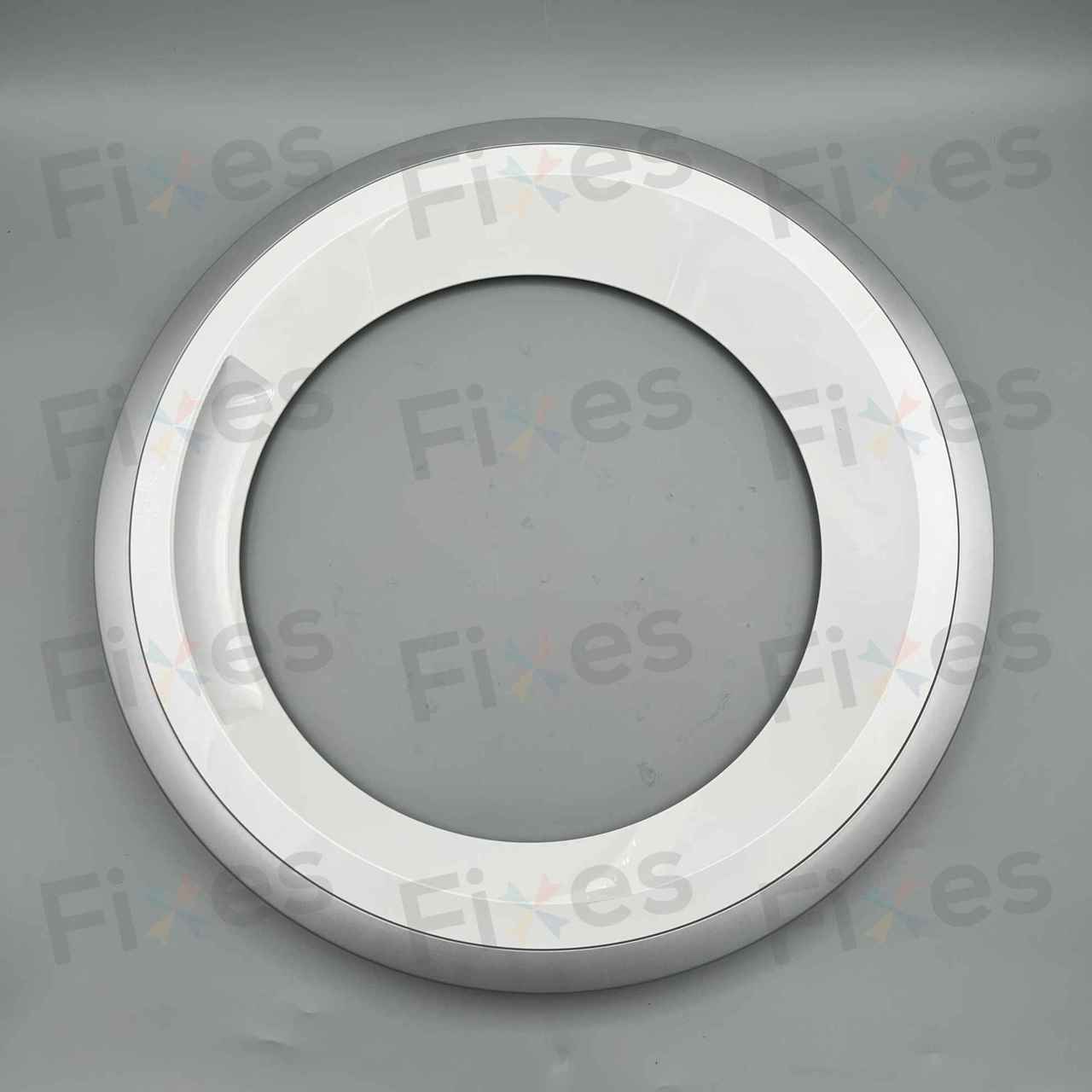 全套門框共三塊。