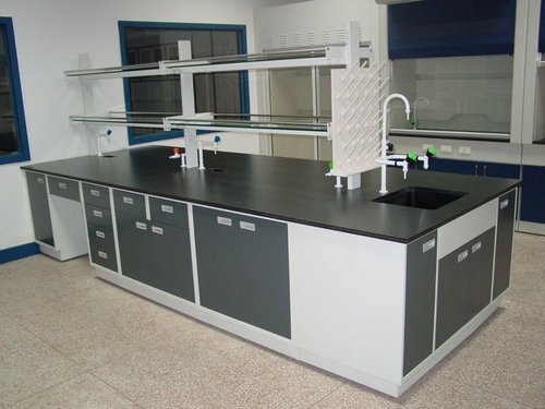 Chemical resistant table tops manufactured by FCI Composites