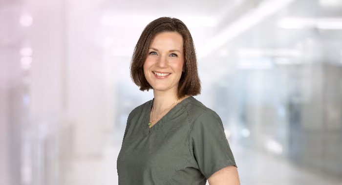 Portrett av Dr. Ingrid Børke i klinikkinteriør