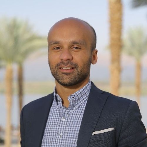 صورة لخالد أبو عجوة